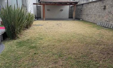 Se vende hermosa casa en Metepec con baño en todas las recámaras