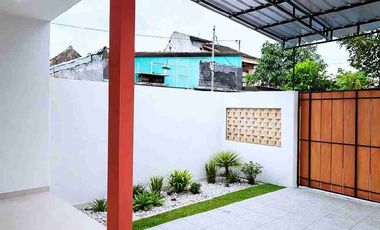 Rumah tengah kota solo dekat kampus Unisri Solo