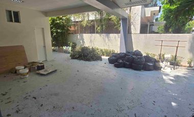 Dasmarinas Makati Bungalow style 5 Bedroom House for Rent, with Pool