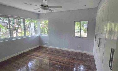 Dasmarinas Makati Bungalow style 5 Bedroom House for Rent, with Pool
