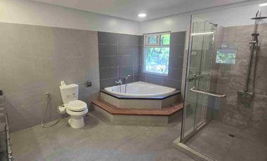 Dasmarinas Makati Bungalow style 5 Bedroom House for Rent, with Pool