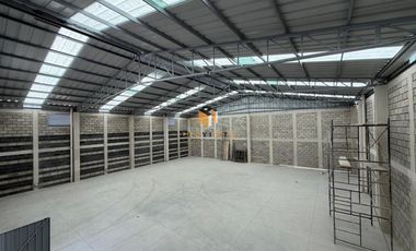 Bodega en renta en Manantiales