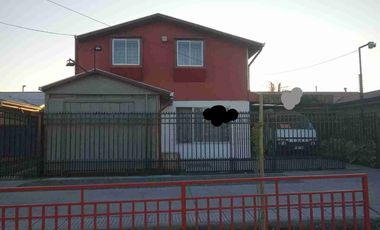 ARRIENDO CASA CON LOCAL COMERCIAL. DISOONE DE GIRO COMERCIAL. EXCELENTE OPORTUNIDAD PARA NEGOCIO Y VIVIENDA . av Huambali.
