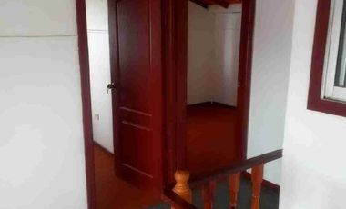 ARRIENDO CASA CON LOCAL COMERCIAL. DISOONE DE GIRO COMERCIAL. EXCELENTE OPORTUNIDAD PARA NEGOCIO Y VIVIENDA . av Huambali.