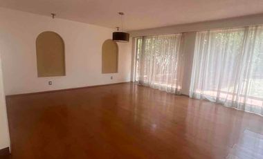 Casa con espectacular jardín de 500 m² en Satélite