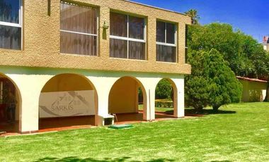 Casa con espectacular jardín de 500 m² en Satélite
