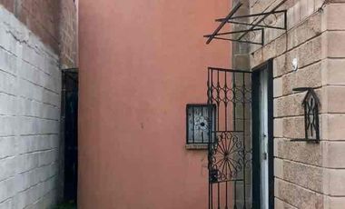 CASA EN PRIVADA CON PROTECCIONES Y PUERTA AUTOMÁTICA GEOVILLAS DE STA BARBARA