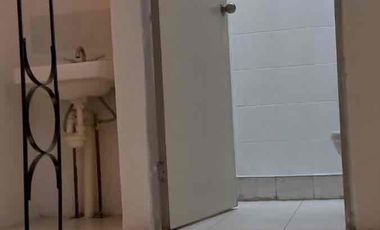 CASA EN PRIVADA CON PROTECCIONES Y PUERTA AUTOMÁTICA GEOVILLAS DE STA BARBARA