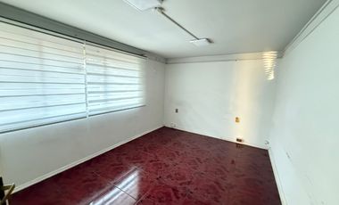 Casa Amplia en Arriendo con Departamento Interior, Villa José Miguel Carrera