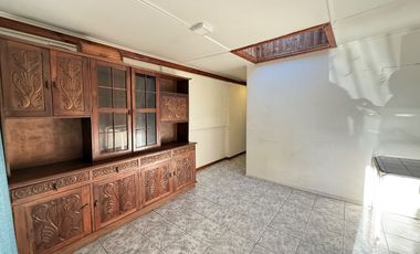Casa Amplia en Arriendo con Departamento Interior, Villa José Miguel Carrera