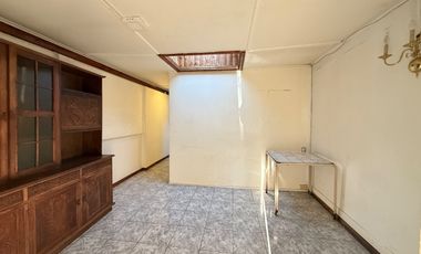 Casa Amplia en Arriendo con Departamento Interior, Villa José Miguel Carrera