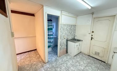 Casa Amplia en Arriendo con Departamento Interior, Villa José Miguel Carrera