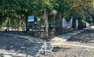 GRAN TERRENO EN VENTA EN ESQUINA EN EL CENTRO DE COQUIMATLÁN COLIMA.