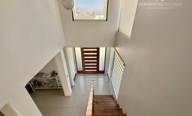 RINCONADA - ARRIENDA CASA 5D 4B 2E PISCINA - COND. ANTUL