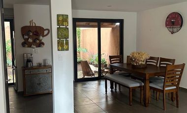Casa amueblada en coto privado en 5o retorno de la ardilla en Rincón de altozano