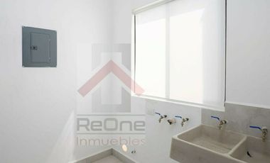 RENTA de CASA de 3 Recámaras en Carretera Nacional ALTARES RESIDENCIAL Santiago NL