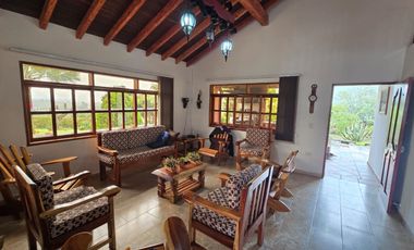 VENTA CASA CAMPESTRE EN EL PEÑOL