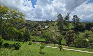 VENTA CASA CAMPESTRE EN EL PEÑOL