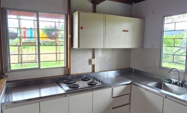 VENTA CASA CAMPESTRE EN EL PEÑOL