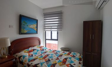 En Machala en Miracielo Se Vende Casa Esquinera con Terreno adicional con Terraza
