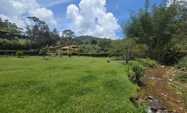 VENTA CASA CAMPESTRE EL PEÑOL