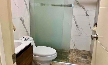 DEPARTAMENTO PRIMER PISO  CON ÁREAS COMUNES, zona Embajada, UPC