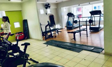 DEPARTAMENTO PRIMER PISO  CON ÁREAS COMUNES, zona Embajada, UPC