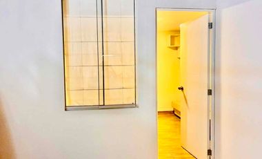 DEPARTAMENTO PRIMER PISO  CON ÁREAS COMUNES, zona Embajada, UPC