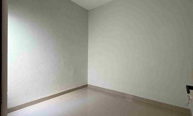 Rumah 2 Lantai 500jt an lokasi Nempel depok 5 menit ke stasiun