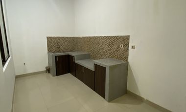 Rumah Dianella Casa Jardin 8x15 120m2 3+1KT Siap Huni Semi Furnished