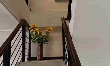 3 Storey 3 Bedroom Townhouse with 1 Car Garage For Sale at Palanan Makati
