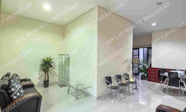 RUMAH MEWAH CLUSTER JALAN LANDAK 9x20. 4 KAMAR. SEMI FURNISH. FREE AC & WATERHEATER