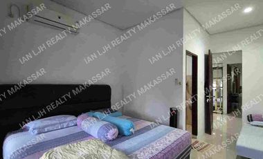 RUMAH MEWAH CLUSTER JALAN LANDAK 9x20. 4 KAMAR. SEMI FURNISH. FREE AC & WATERHEATER