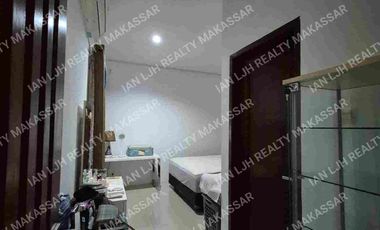 RUMAH MEWAH CLUSTER JALAN LANDAK 9x20. 4 KAMAR. SEMI FURNISH. FREE AC & WATERHEATER