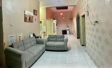 SEWA / KONTRAK RUMAH MURAH FURNISH DI WIYUNG SURABAYA BARAT DEKAT GREENLAKE