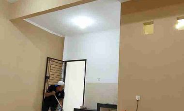 Di Sewakan Ruko 4 Lantai  Sentra Niaga Harapan Indah Bekasi