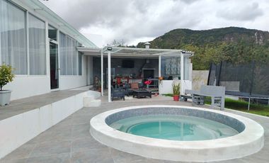 VENDO HERMOSA CASA SECTOR NULTI CHAULLABAMBA CON PISCINA N