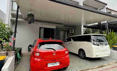 RUMAH MEWAH 2 LANTAI UNIT POJOK FULL FURNISHED DALAM PERUMAHAN DI BANGUNTAPAN BANTUL