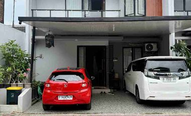 RUMAH MEWAH 2 LANTAI UNIT POJOK FULL FURNISHED DALAM PERUMAHAN DI BANGUNTAPAN BANTUL