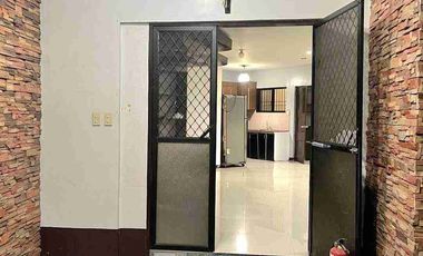 3 Storey 7 Bedroom Townhouse with 3 Car Ports For Rent at East Tambo Paranaque