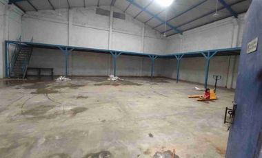 DISEWAKAN RUMAH CANTIK DAN MENARIK DAERAH TUMINTING, HARGA SANGAT MURAH