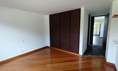 CASA EN RENTA CONJUNTO CERRADO COTA