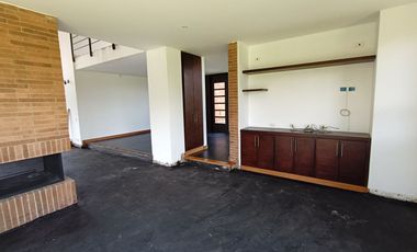 CASA EN RENTA CONJUNTO CERRADO COTA