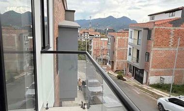 APARATMENTO EN VENTA CARMEN DE VIBORAL ANTIOQUIA Hermosa Segundo piso en venta