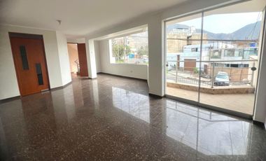 Venta De Moderno Y Hermoso Departamento