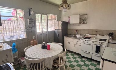 EXCELENTE OPORTUNIDAD en Col. del Valle | Casa con anexo adicional parte trasera