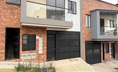 APARTAMENTO EN VENTA Barrio San Miguel Campestre, El Carmen de Viboral. -  Primer Piso
