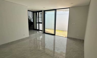Disewakan Rumah Cluster Aether Greenwich BSD L7