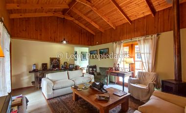 Leon Propiedades vende parcela con casa en Sector El Ajial, Curacaví.