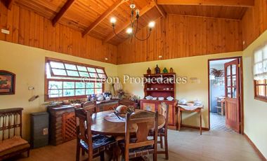 Leon Propiedades vende parcela con casa en Sector El Ajial, Curacaví.